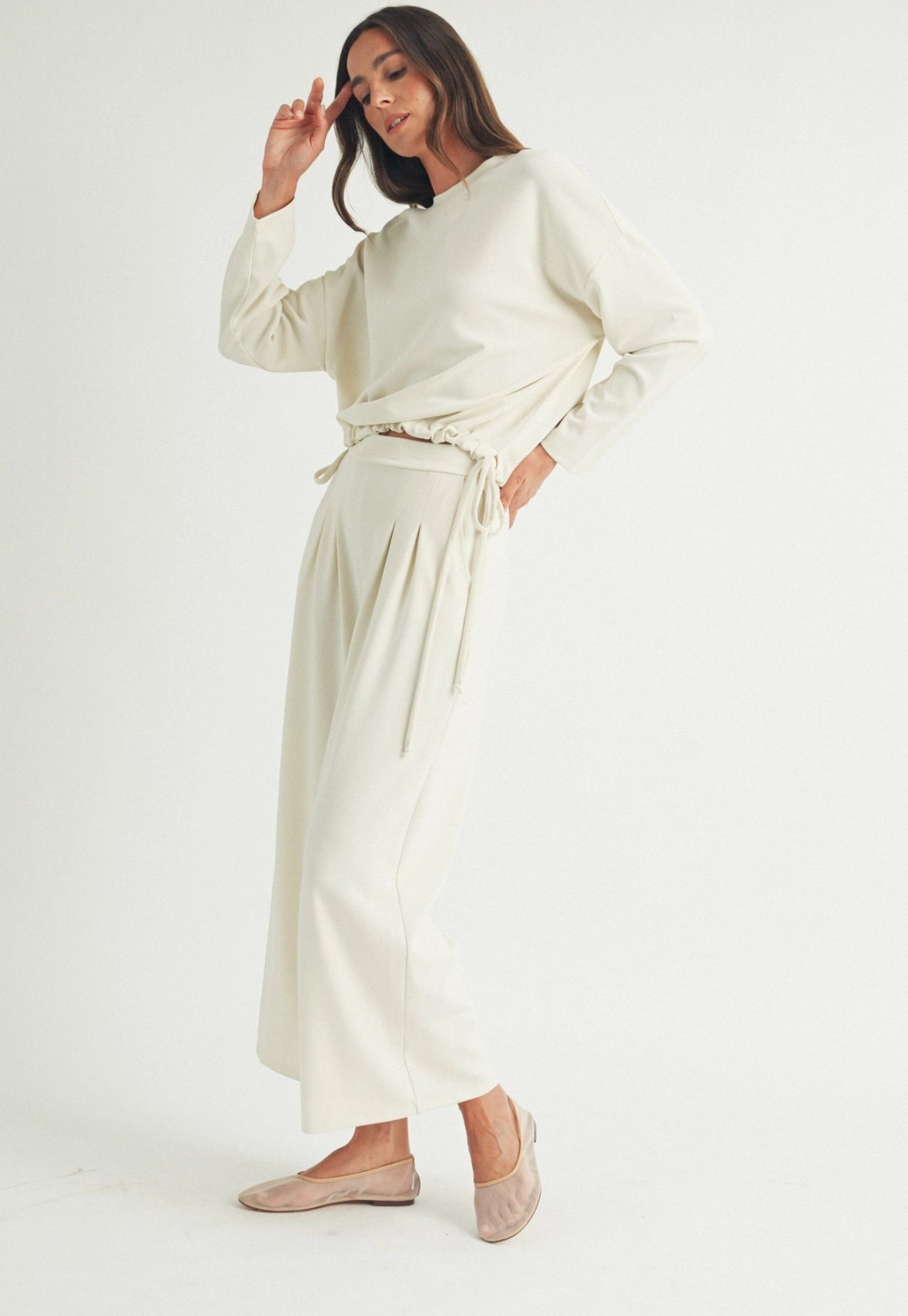 PLEATED WIDE LEG SWEATPANTS
