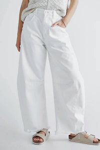 White barrel raw hem jeans